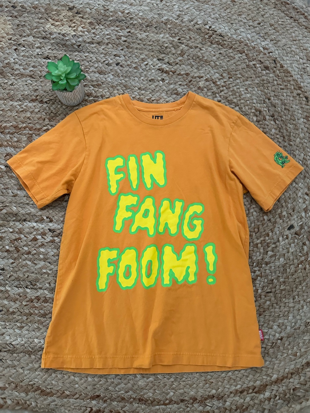 UT GRAPHIC TEE